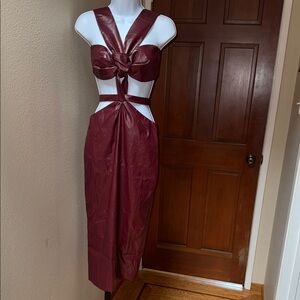 Jaunty Win Win Knot Front Cut-Out Faux Leather Midi Dress Wine Women’s Size M
